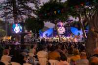 Las Fiestas Mayores de Santiago albergan esta semana conciertos de jazz, Maresía, la Sinfónica, Braulio y la compañía Pieles