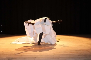 MASDANZA estrenará en Casa África la pieza de danza contemporánea «Carta de identidad»