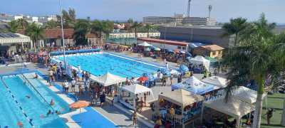 Los benjamines de Canarias nadan en Maspalomas