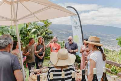 Éxito de la jornada de puertas abiertas de las bodegas de Canary Wine “Descorcha Canarias”