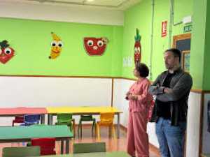 El alcalde de Telde visita el CEIP María Suarez de Fiol y destaca su compromiso con la innovación educativa y el cuidado de su entorno