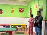 El alcalde de Telde visita el CEIP María Suarez de Fiol y destaca su compromiso con la innovación educativa y el cuidado de su entorno