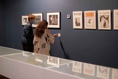 La Casa-Museo Pérez Galdós promueve visitas guiadas a la exposición que repasa la vida del escritor con fotografías inéditas