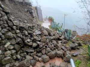 El Ayuntamiento de Gáldar interviene en múltiples desprendimientos en medianías tras las intensas lluvias