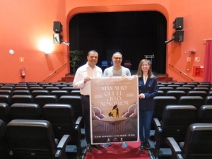 El Teatro Hespérides de Guía acoge el estreno de  la obra ‘Más alto que el cielo, nosotros’ de Javier Estévez