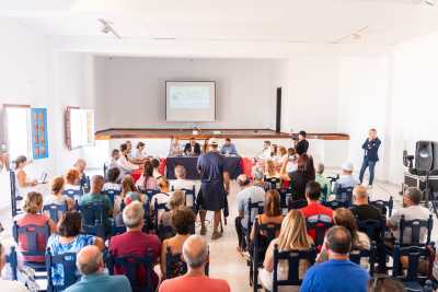 Política Territorial asumirá la limpieza de pozos negros en La Graciosa hasta que haya un nuevo saneamiento