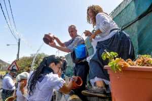 Lomo Magullo pone la guinda a sus fiestas con la Traída del Agua