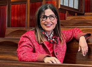 Cueva Pintada profundiza en su patrimonio arqueológico con un ciclo de conferencias