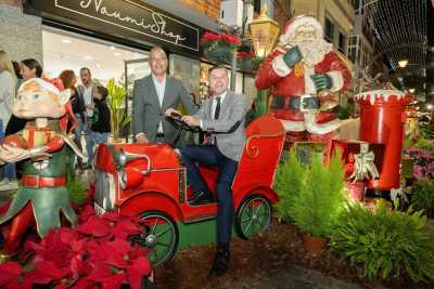 La Semana de las Flores refuerza la magia de la capital de la Navidad