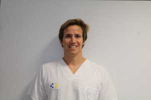 Un dermatólogo del Hospital Molina Orosa, presidente de la organización internacional para combatir la sarna