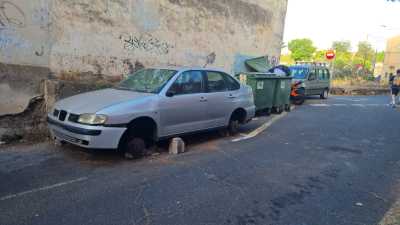 Telde inicia la mayor retirada de vehículos abandonados de su historia mediante convenios con centros autorizados