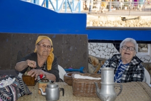 Viaje a las costumbres y labores de antaño  con los mayores de Playa de Mogán