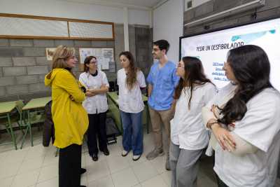 Esther Monzón comparte con el alumnado del IES Los Tarahales la importancia de los hábitos de vida saludable