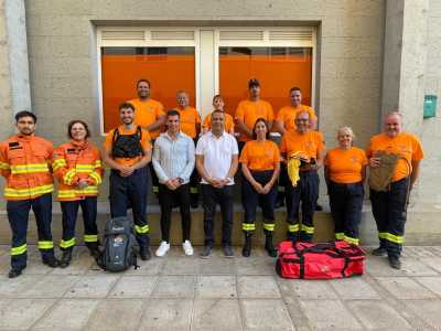 Protección Civil de Guía recibe nuevo vestuario y mejor equipamiento para los voluntarios de la agrupación local