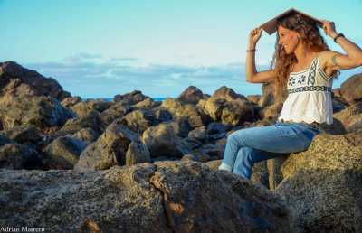 Los ‘Animales Animados’ de Begoña Perera se apoderan de la Biblioteca Municipal de Guía