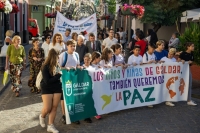 Más de 400 escolares de Gáldar marchan por la paz